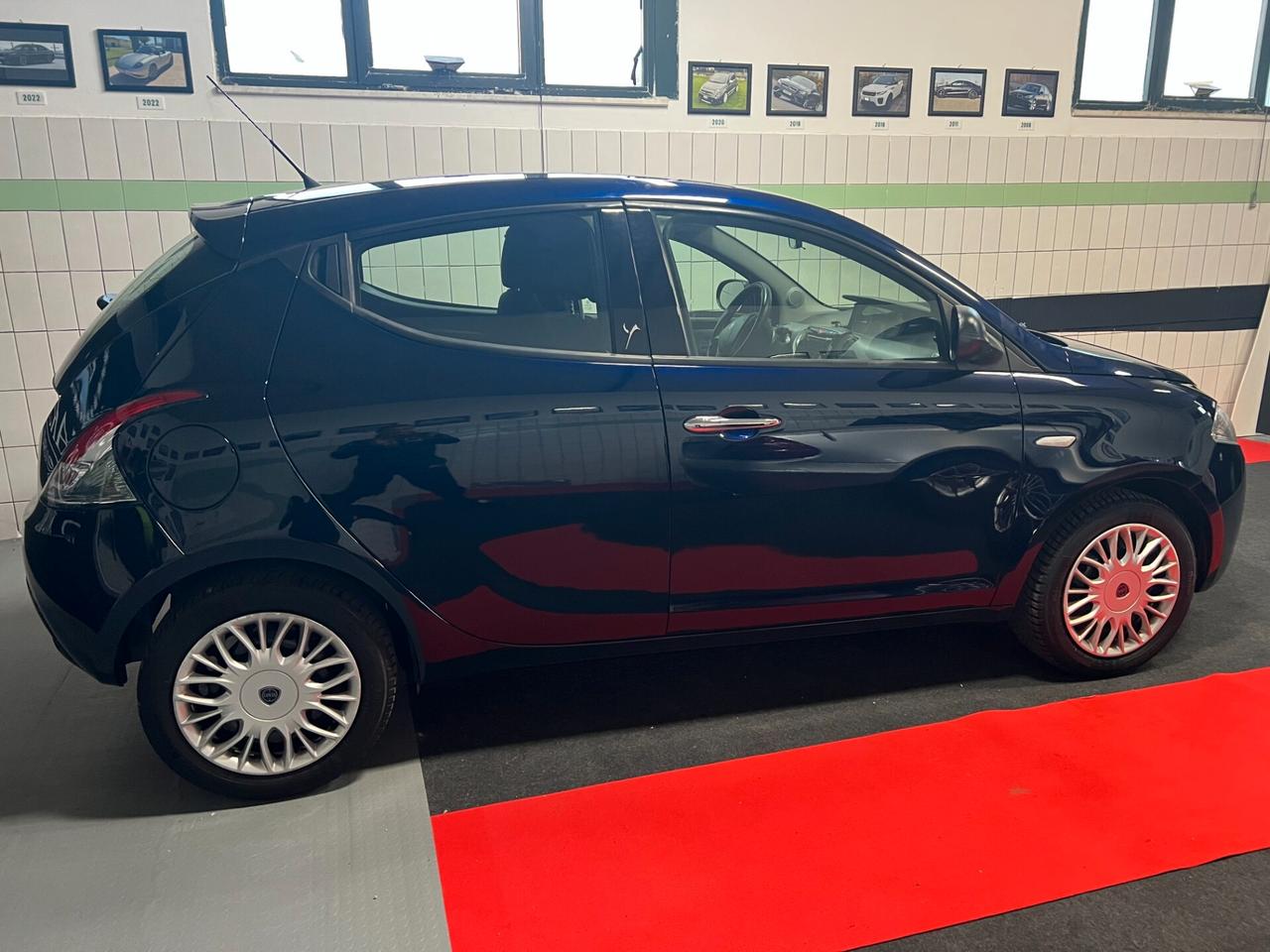 Lancia Ypsilon 1.2 69 CV 5 porte GPL Ecochic Silver