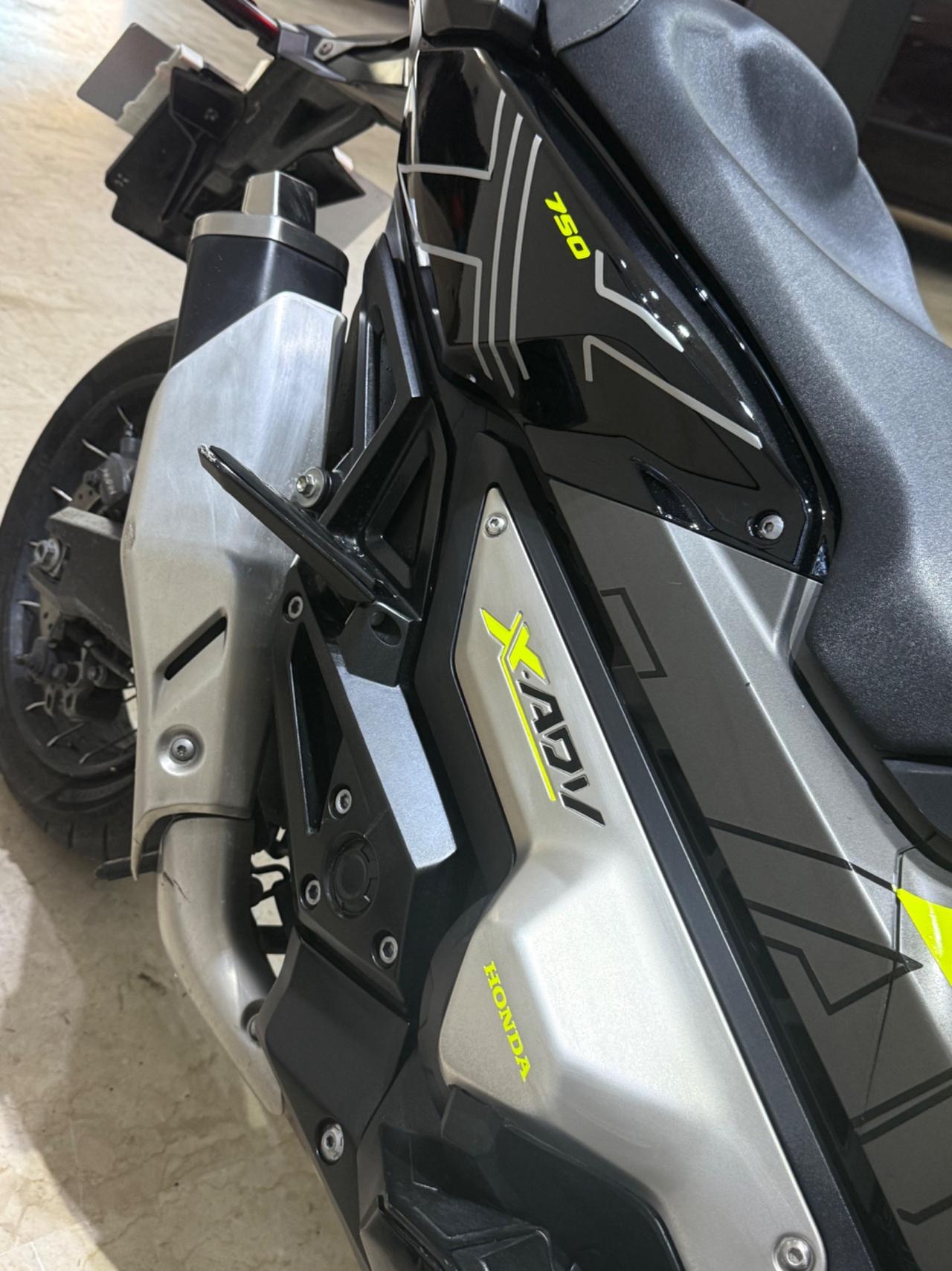 Honda X-ADV 750 Top