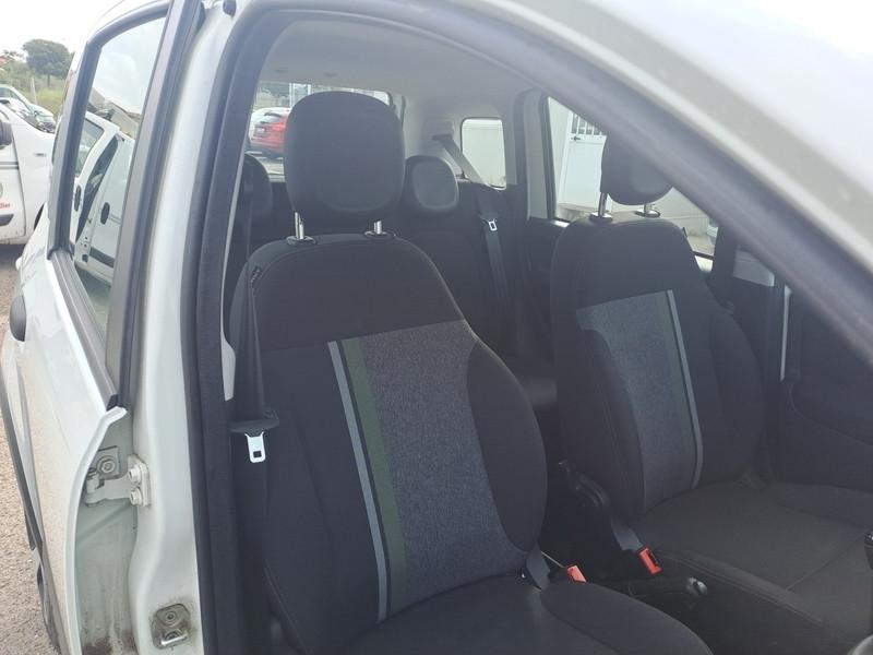 FIAT PANDA 1.0 70 CV SES HYBRID E6D-T CITY CROSS 5 PORTE BERLINA