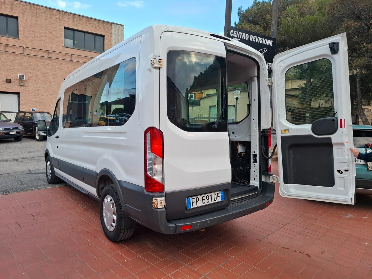 Ford Transit 350 2.0TDCi EcoBlue 130CV PL-TM Combi Trend