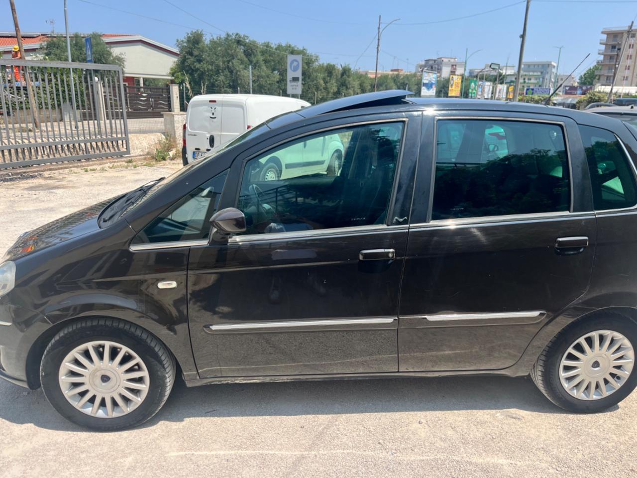 Lancia MUSA 1.3 Multijet 16V 90 CV Platino Plus