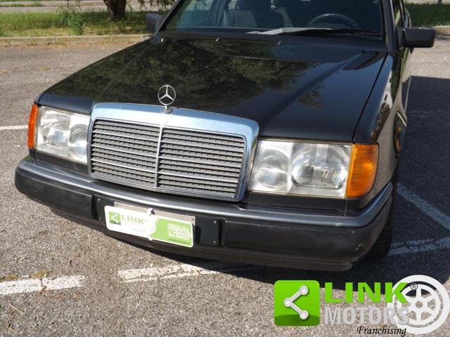 MERCEDES-BENZ 250 TD Turbo in discrete condizioni di carrozzeria