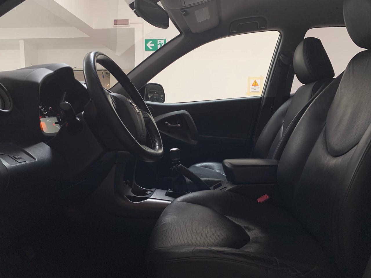 Toyota RAV4 2.2 d-4d Luxury 150cv dpf my09