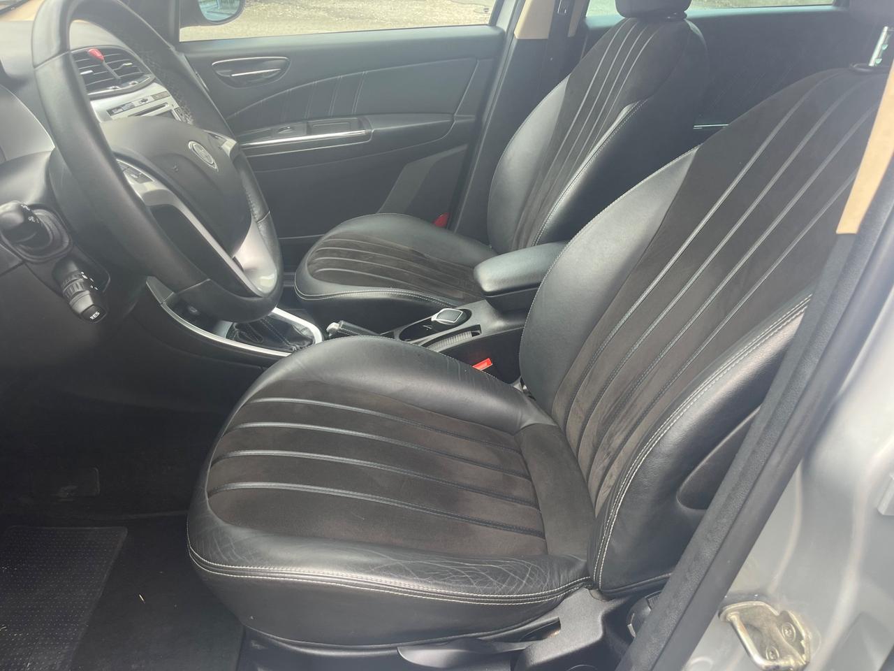 Lancia Delta 1.4 T-Jet 120 CV Oro
