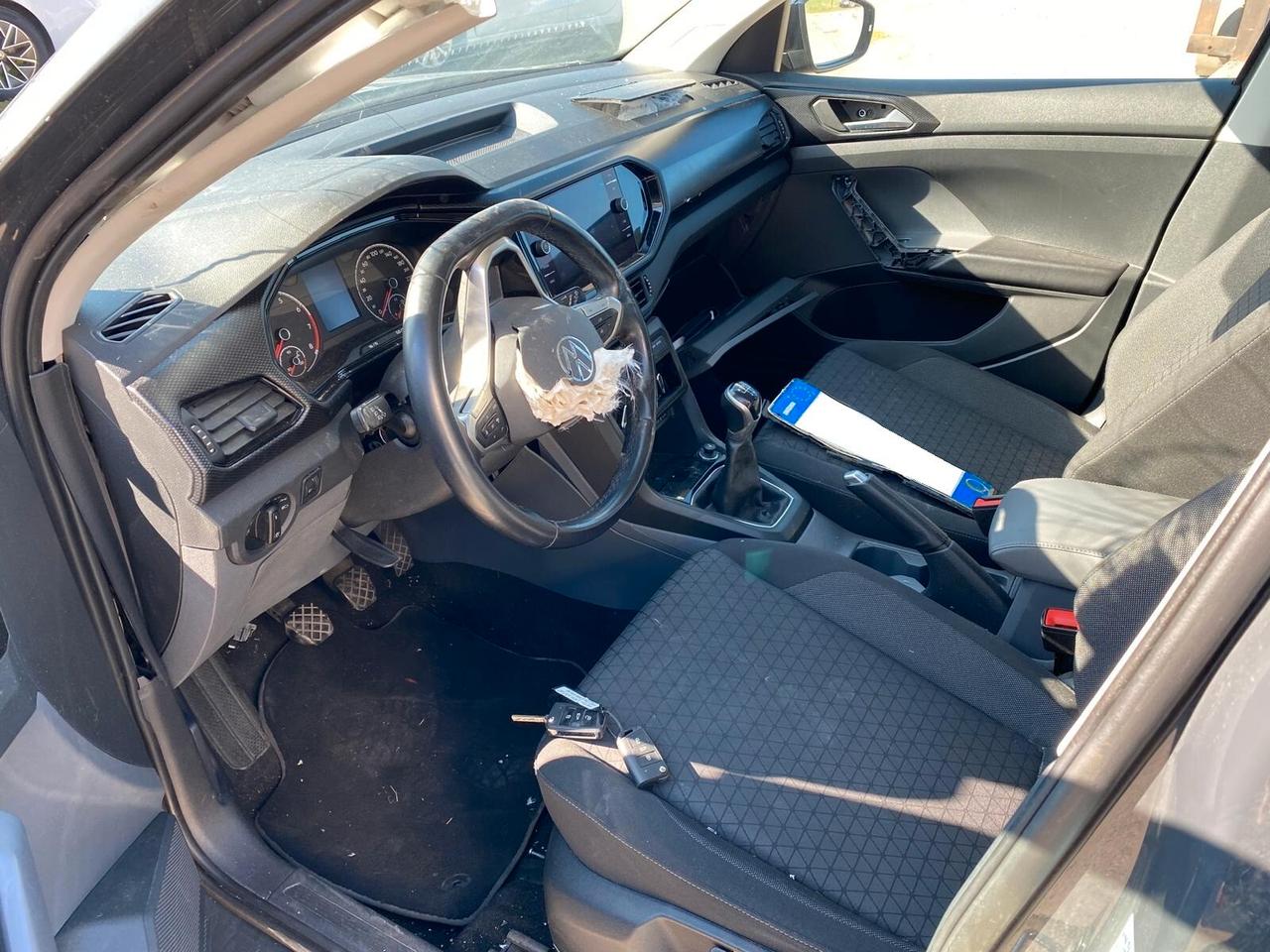 Volkswagen T-Cross 1.0 tsi 95cv INCIDENTATA