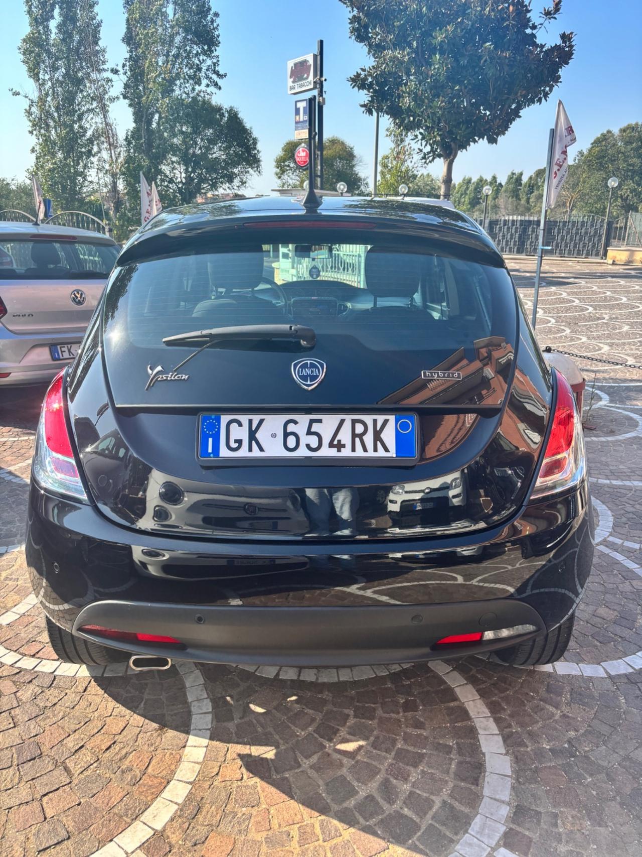 Lancia Ypsilon 1.0 FireFly 5 porte S&S Hybrid Ecochic Gold