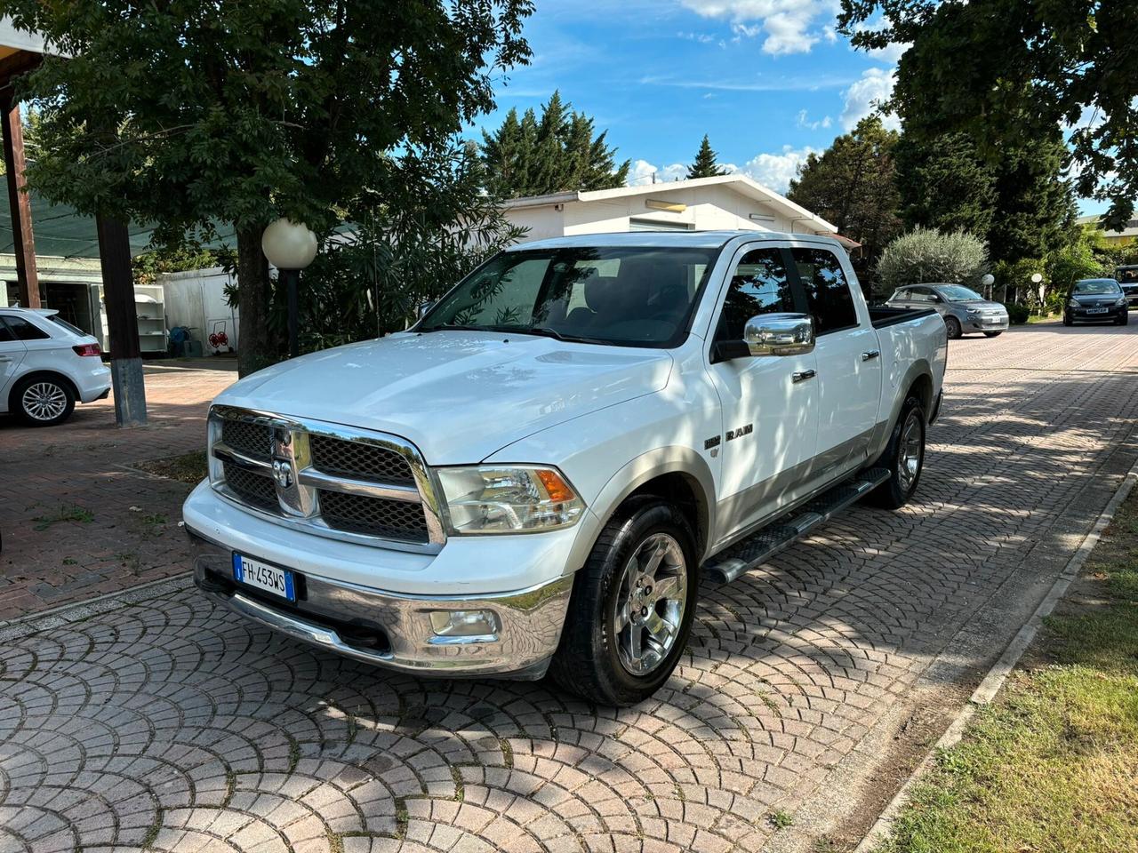 DODGE RAM 5.7 LARAMIE 4X4 GPL AUTOCARRO BELLISSIMO FULL FULL OPZIONAL PERMUTABILE