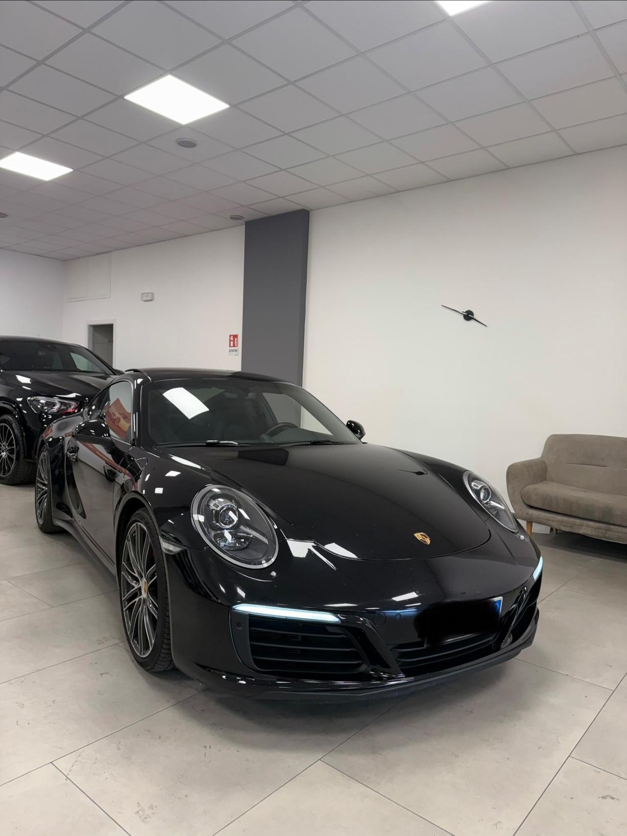 Porsche 911 3.0 Carrera 4S Coupé