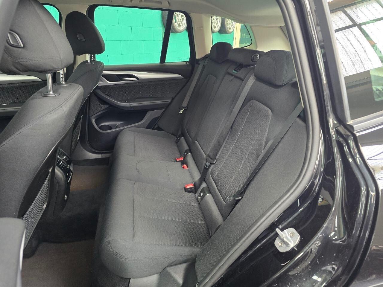 Bmw X3 sDrive18d Business Advantage