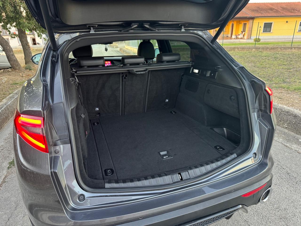 Alfa Romeo Stelvio 2.2 Turbodiesel 210 CV AT8 Q4 Executive