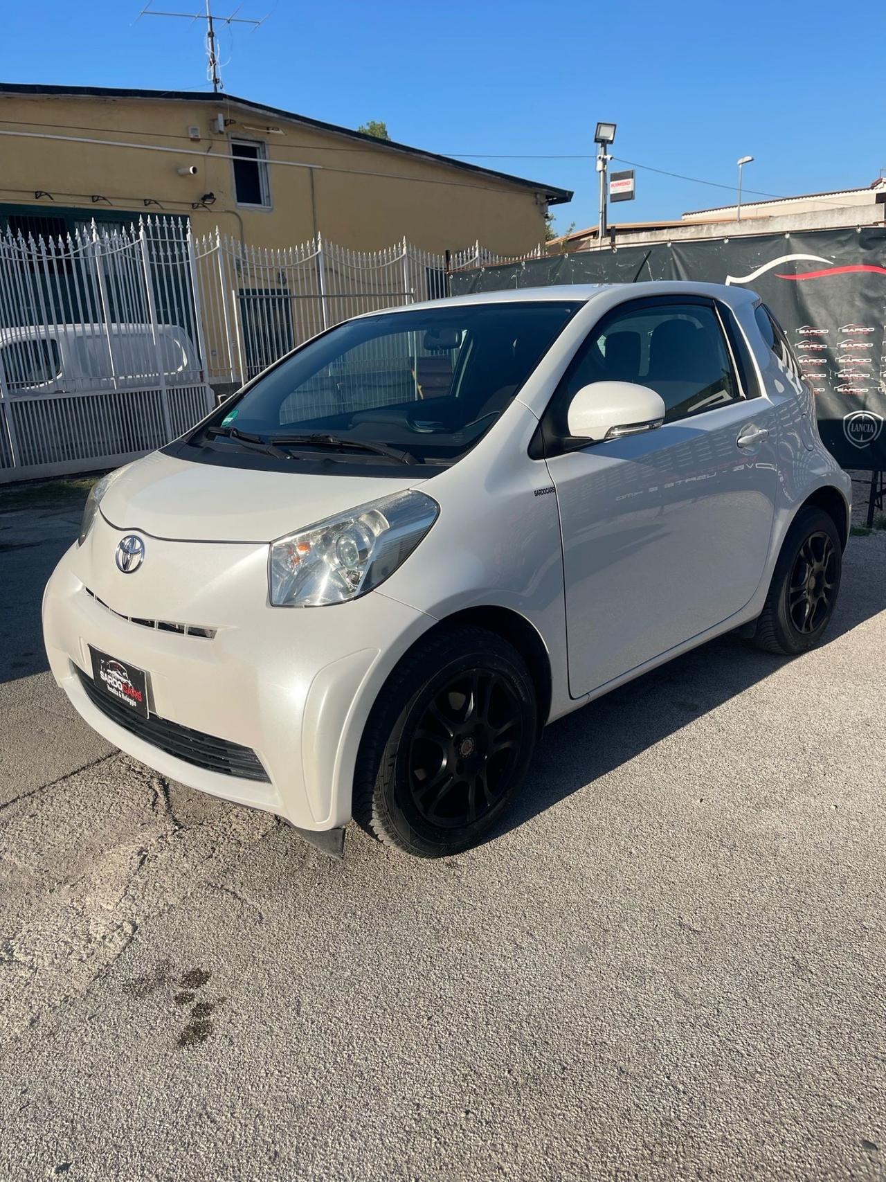 Toyota iQ 1.0