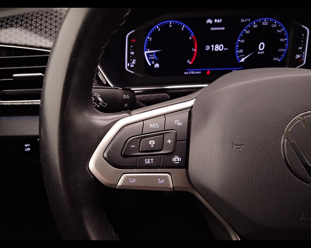 VOLKSWAGEN T-Cross 2019 - T-Cross 1.0 tsi Advanced 110cv