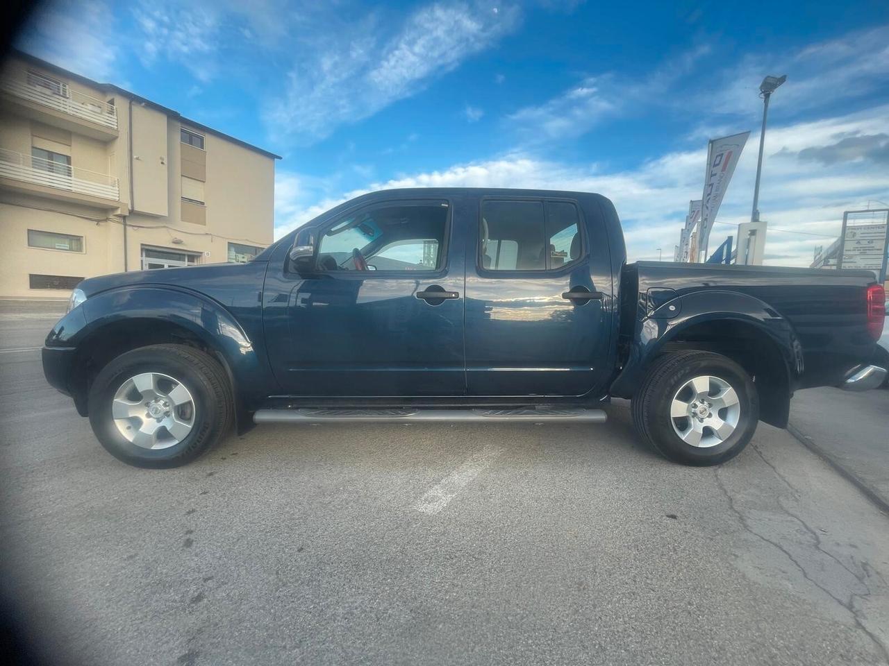Nissan Navara 2.5 dCi 4 porte Double Cab LE