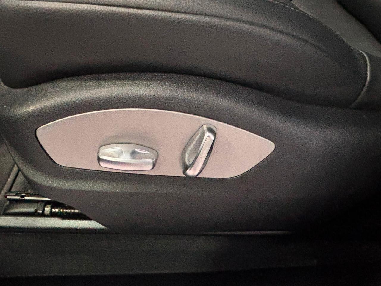 PORSCHE MACAN 2.0 265CV TETTO-NAVI-LED