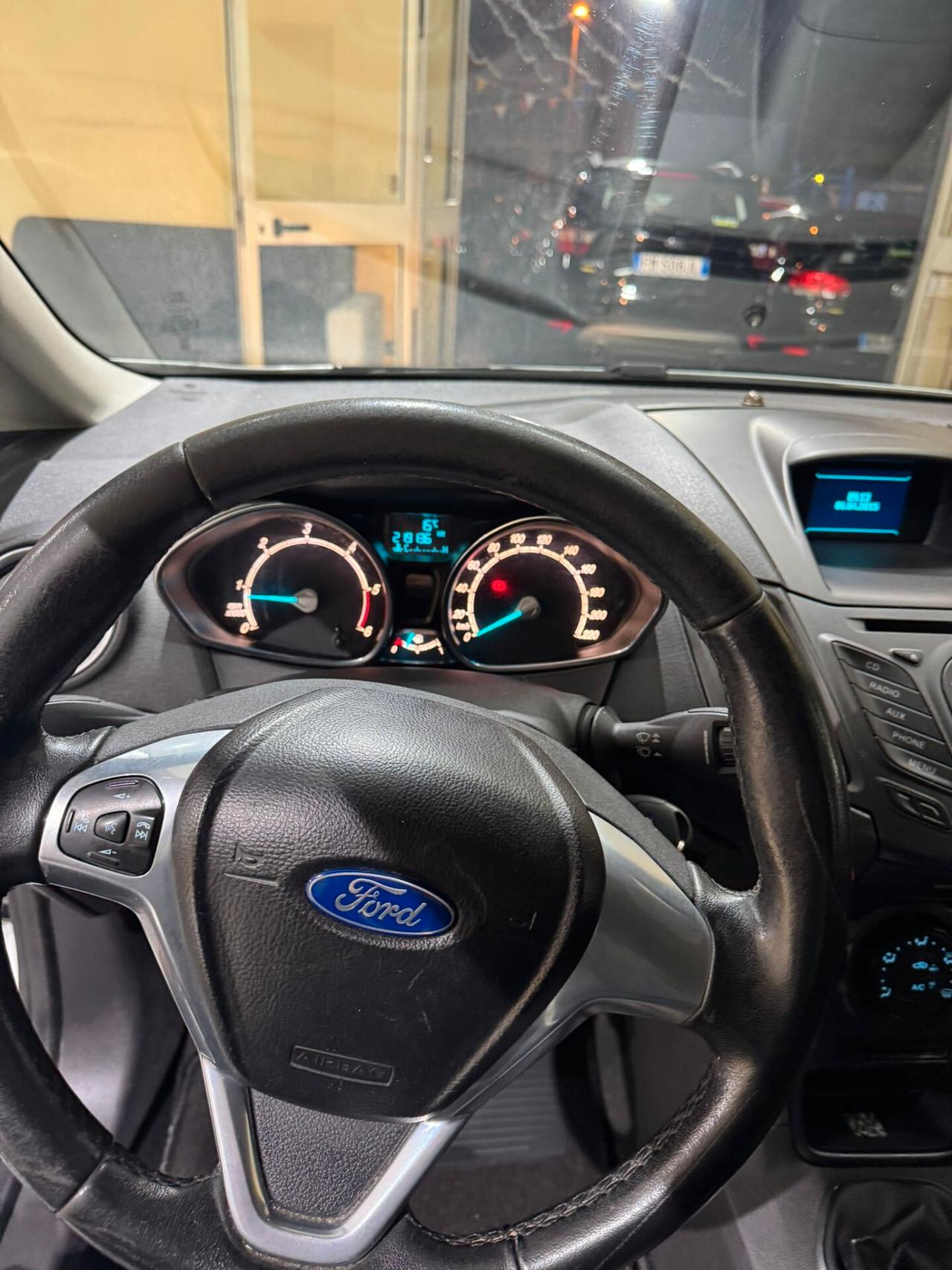 Ford Fiesta 1.5 TDCi 75CV 5 porte Titanium