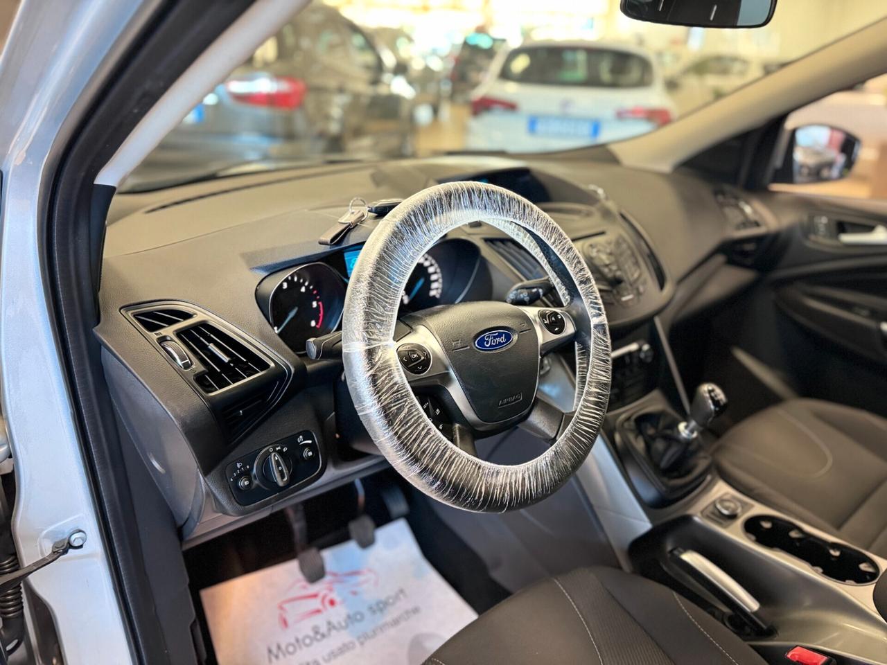 Ford Kuga 2.0 TDCI 115 CV 2WD Titanium