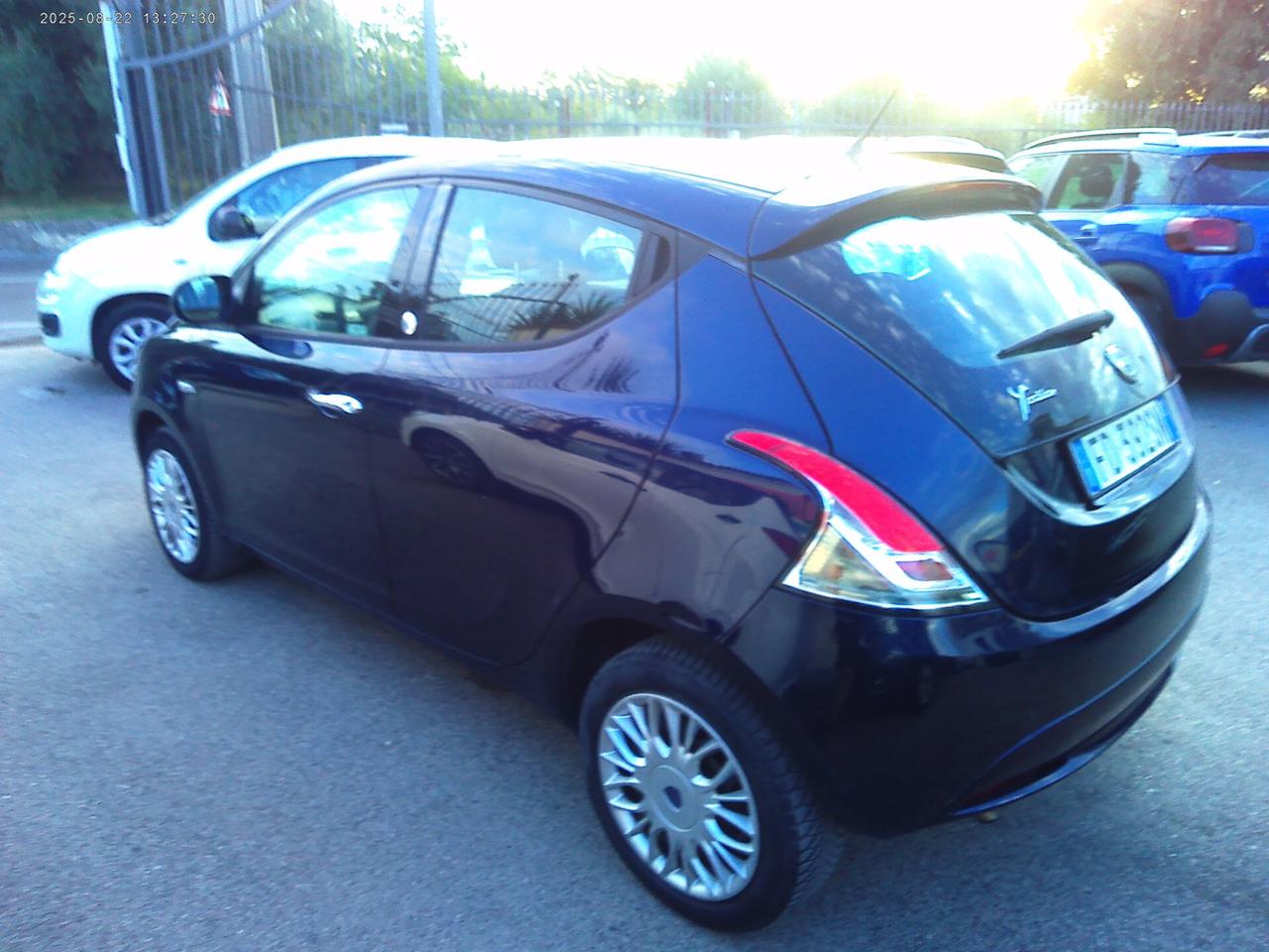 Lancia Ypsilon 1.2 69 CV 5 porte GPL Ecochic Silver