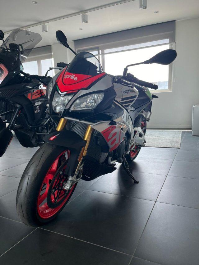 APRILIA TUONO V4 1100 PER COMMERCIANTI