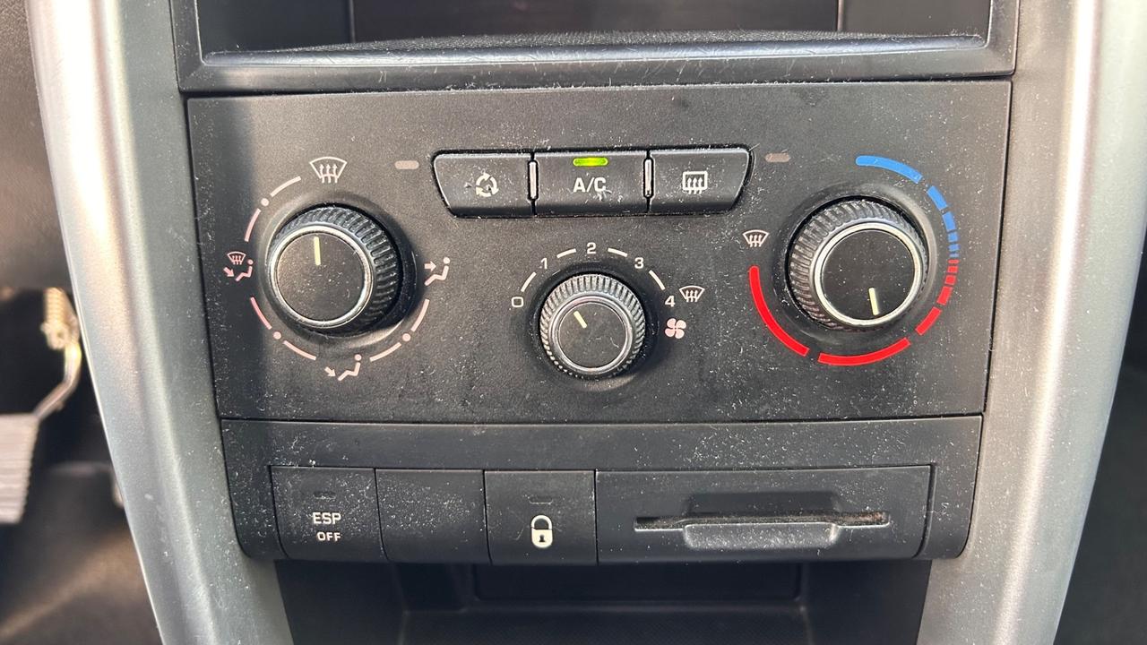 Peugeot 207 1.4 HDi 69cv