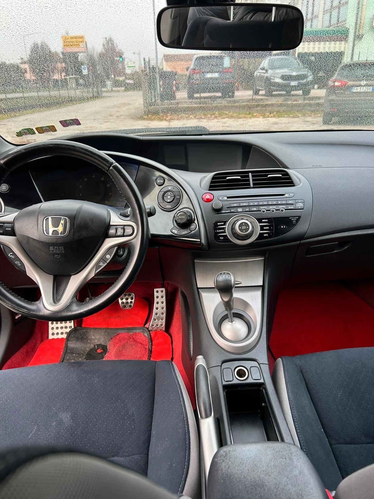 Honda Civic 1.8 i-VTEC 5p. Executive i-P