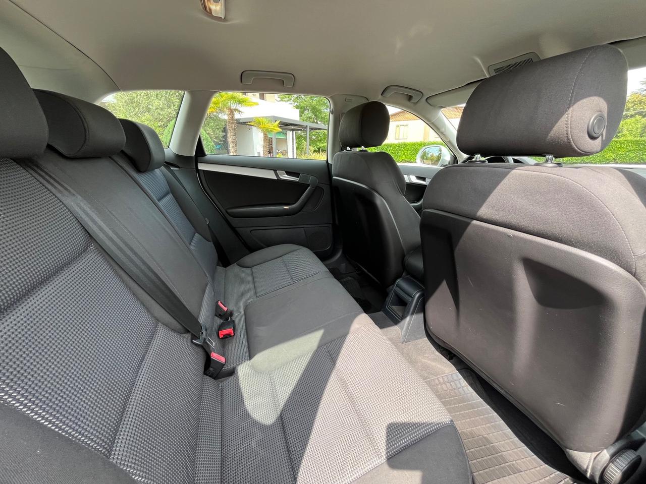 Audi A3 SPB 1.6 TDI 105 CV CR Attraction