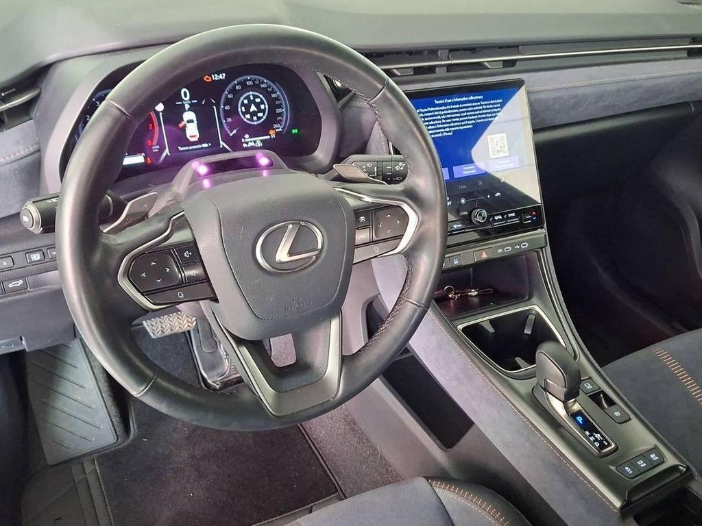 Lexus LBX 1.5 Hybrid Cool 2WD