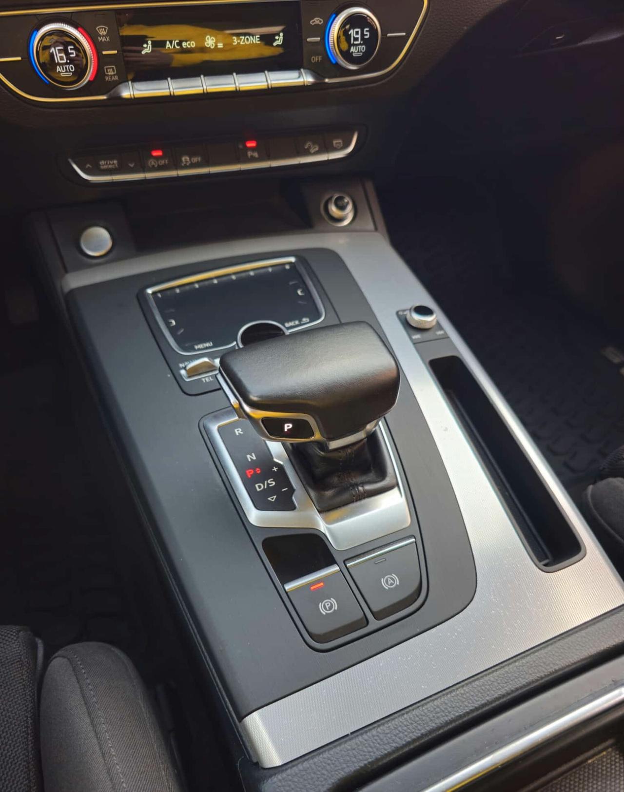 Audi Q5 2.0 TDI 190 CV quattro S tronic Business Sport