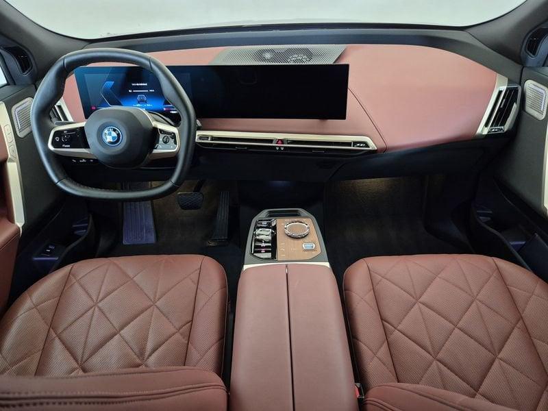BMW iX BMW i M60