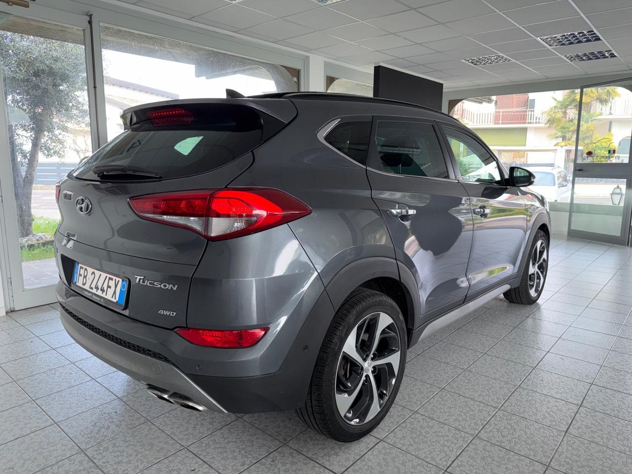 Hyundai Tucson 2.0 gasolio 4x4 Ful Optional