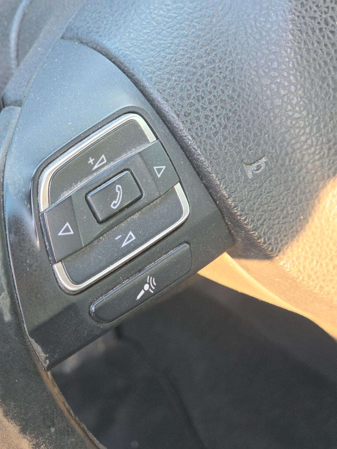 Volkswagen Golf 2.0 TDI 140CV Comfortline