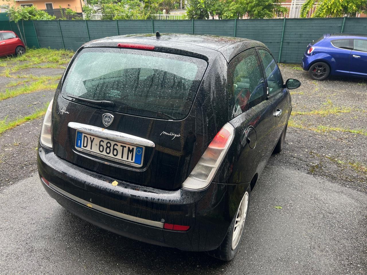 Lancia Ypsilon 1.3 MJT 75 CV Platino
