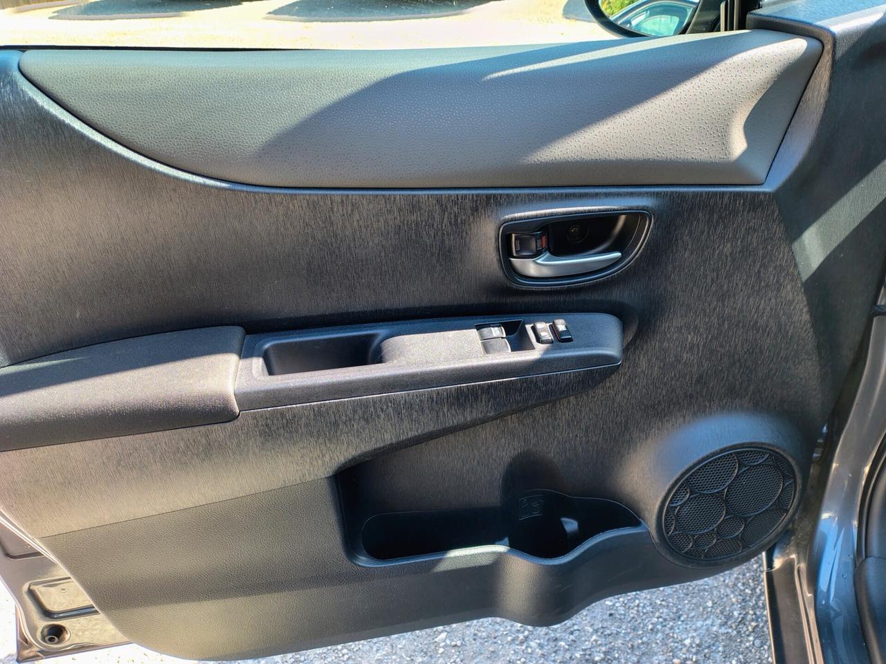 Toyota Yaris 1.0 5 porte Lounge