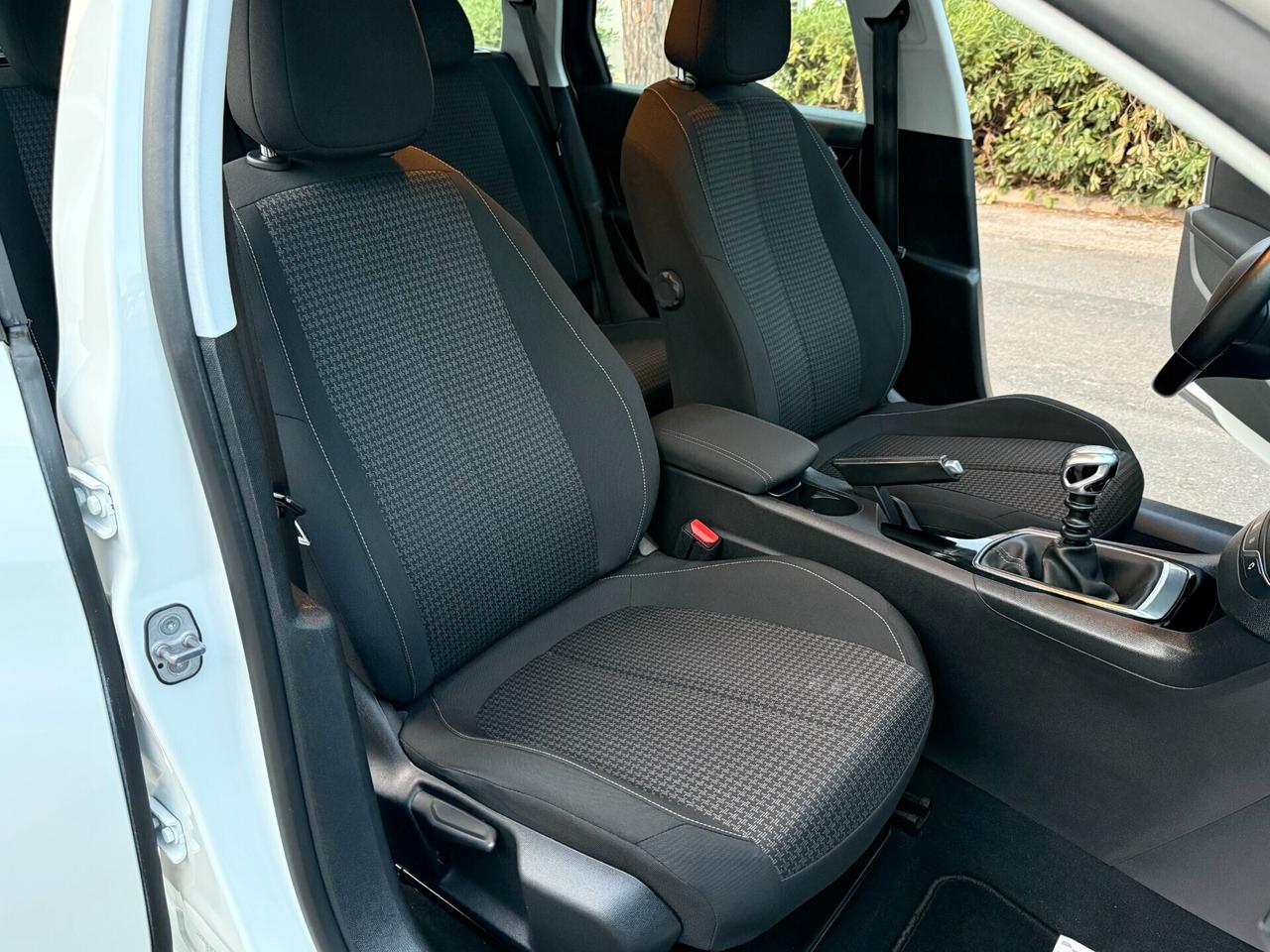 Peugeot 308 1.5 BlueHDi 100 SW NAVI CARPLAY – 2019