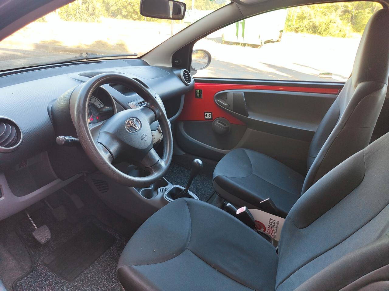 Toyota Aygo 1.0 benzina 3 porte x neopatentati