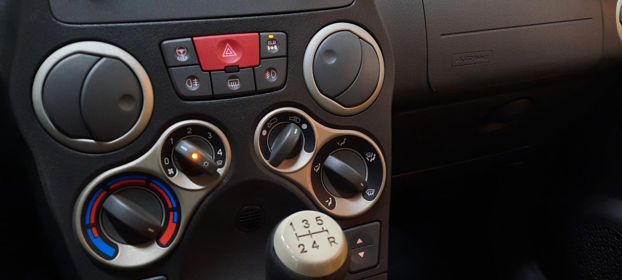 Fiat Panda 1.3 MJT 16V 4x4 Monster