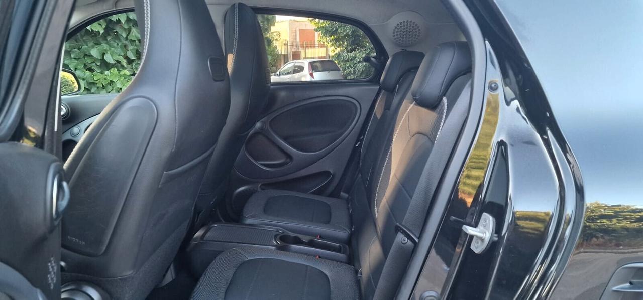 Smart ForFour 90 0.9 Turbo twinamic Brabus Style