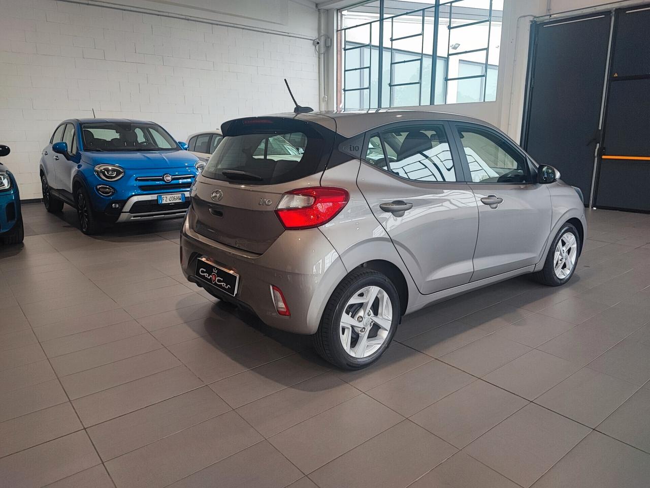 Hyundai i10 1.0 Prime • Navi 8” • CarPlay • Cerchi 16” • LED
