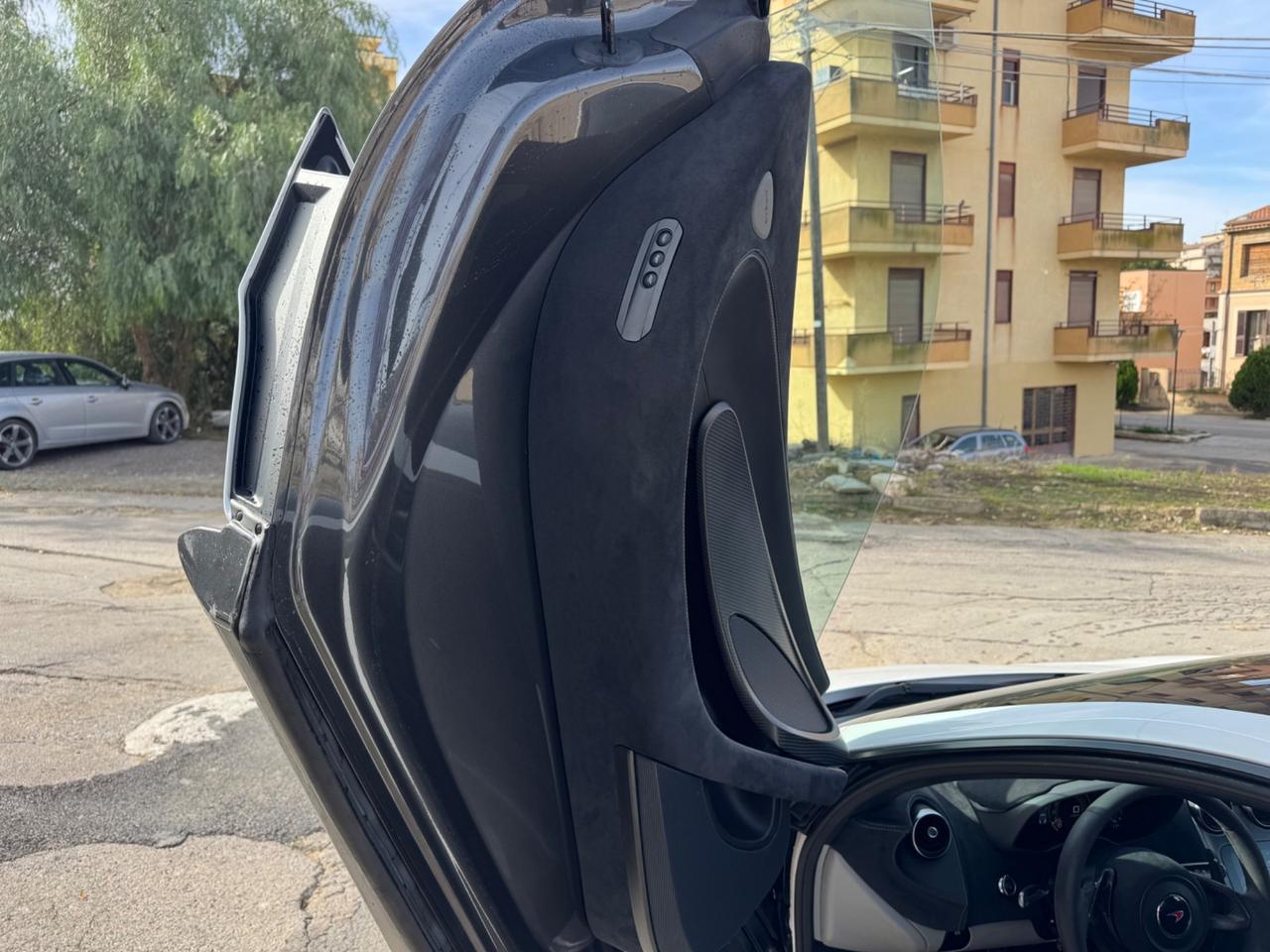 MCLAREN 570S 3.8 BT 570 CV SOLLEVATORE CARBOCERAMICA FULL