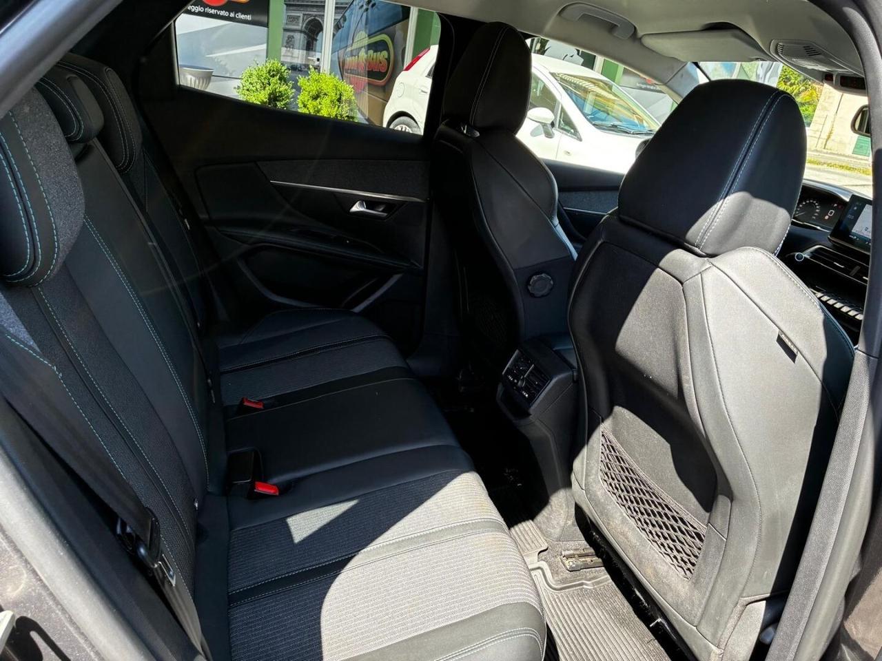 PEUGEOT 3008 HDI GT-LINE