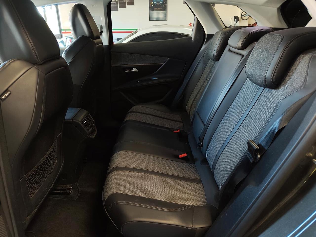 Peugeot 3008 GT Line AUTOMATICA NEOPATENTATI