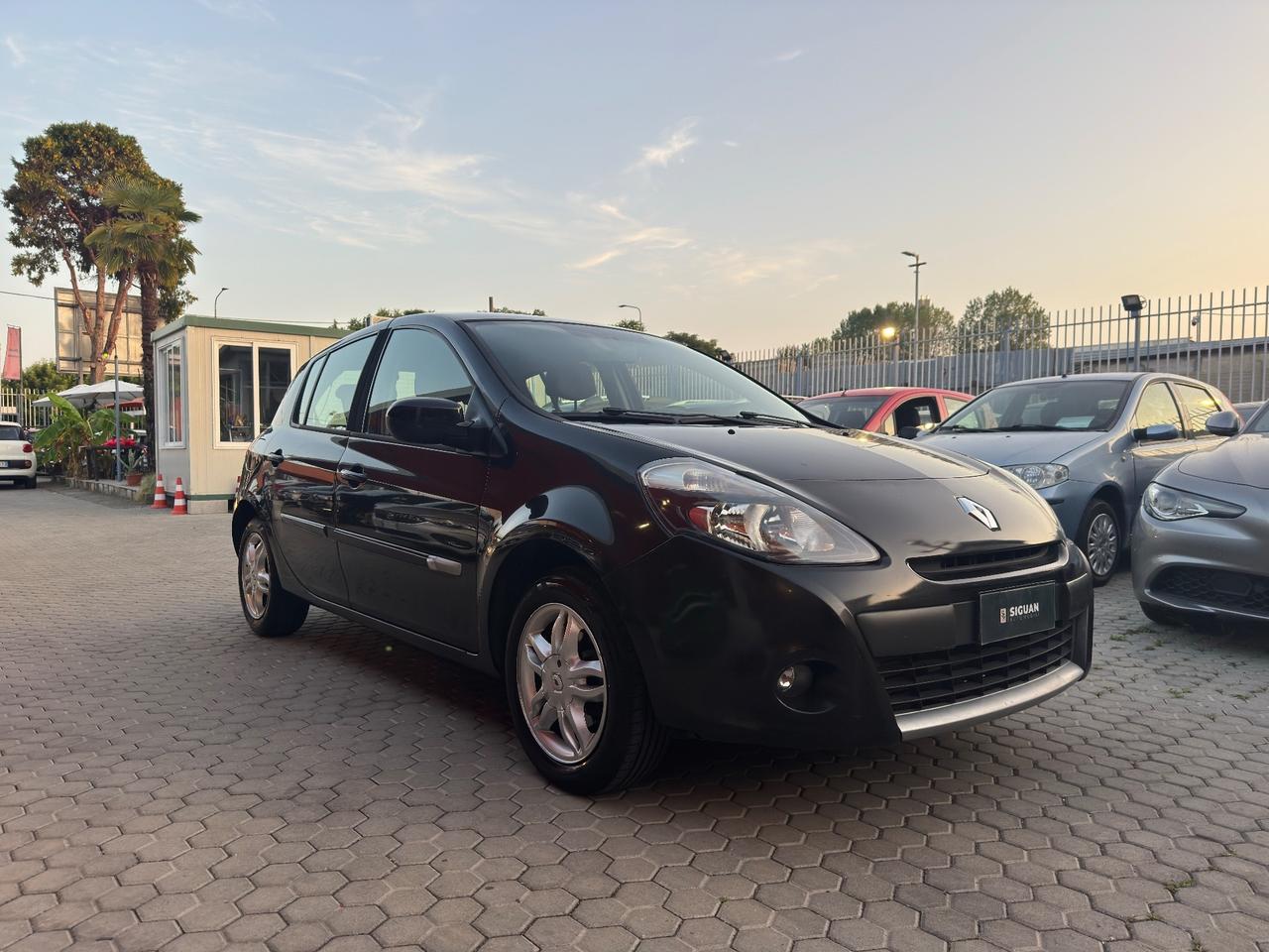 Renault Clio ADATTA A NEOPATENTATI 1.2 16V 5 porte GPL Dynamique