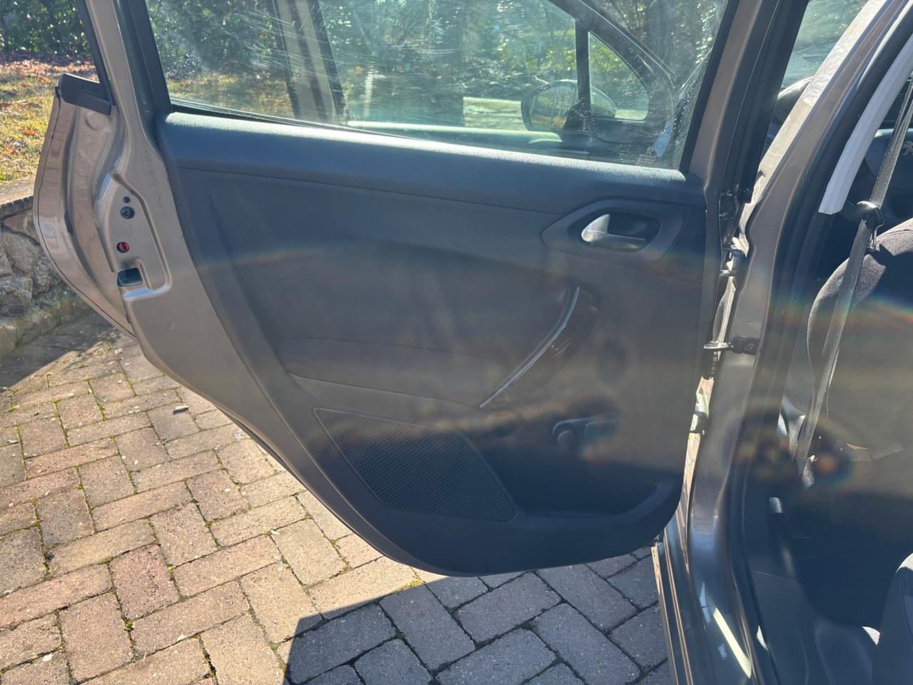 Peugeot 208 1.4 HDi 68 CV 5 porte Active