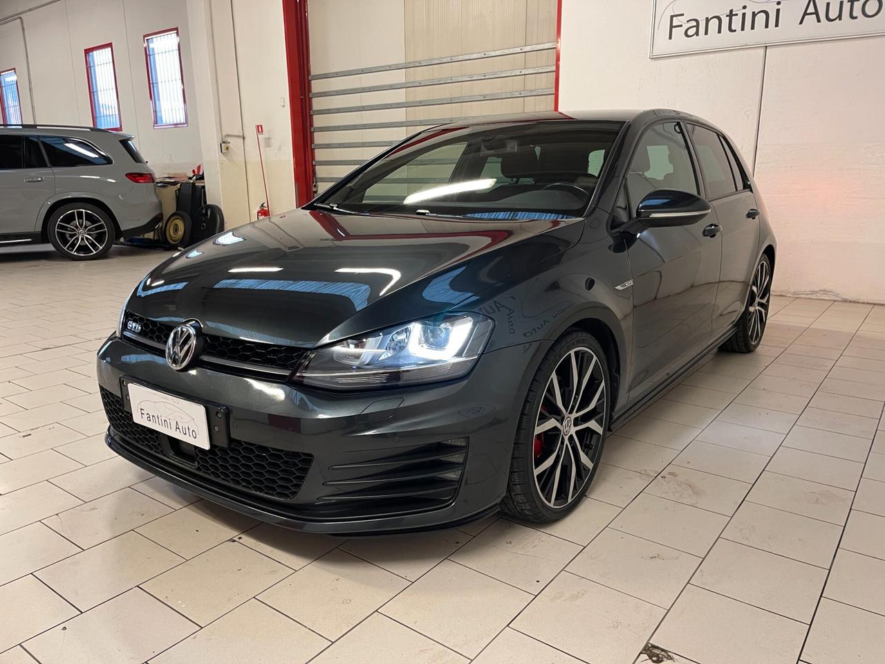Volkswagen Golf GTD 2.0 TDI 184cv DSG-LEGGI SOTTO