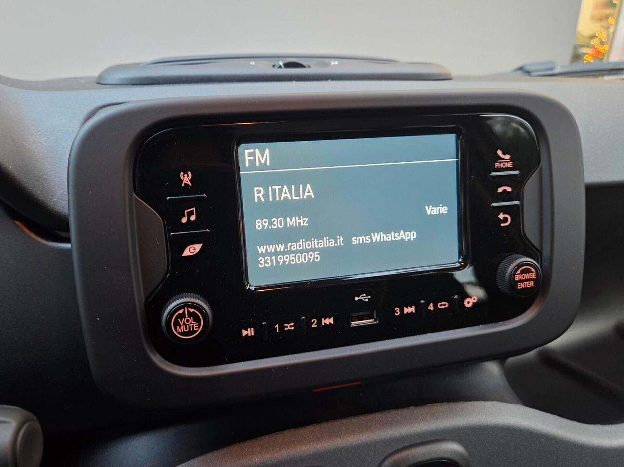Fiat Panda 1.0 Hybrid ICON KM0