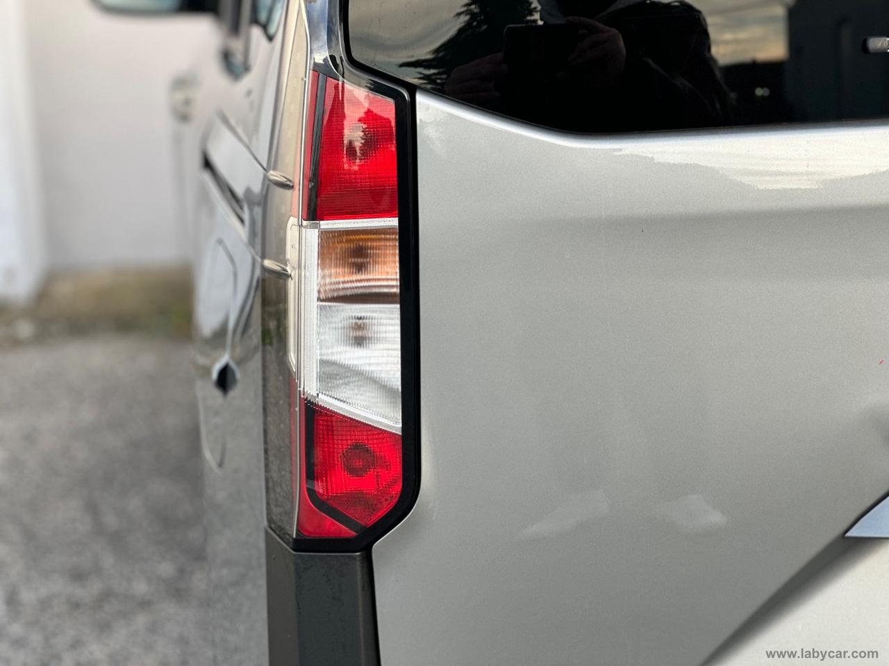 FORD Tourneo Courier 1.0 EcoBoost Titanium