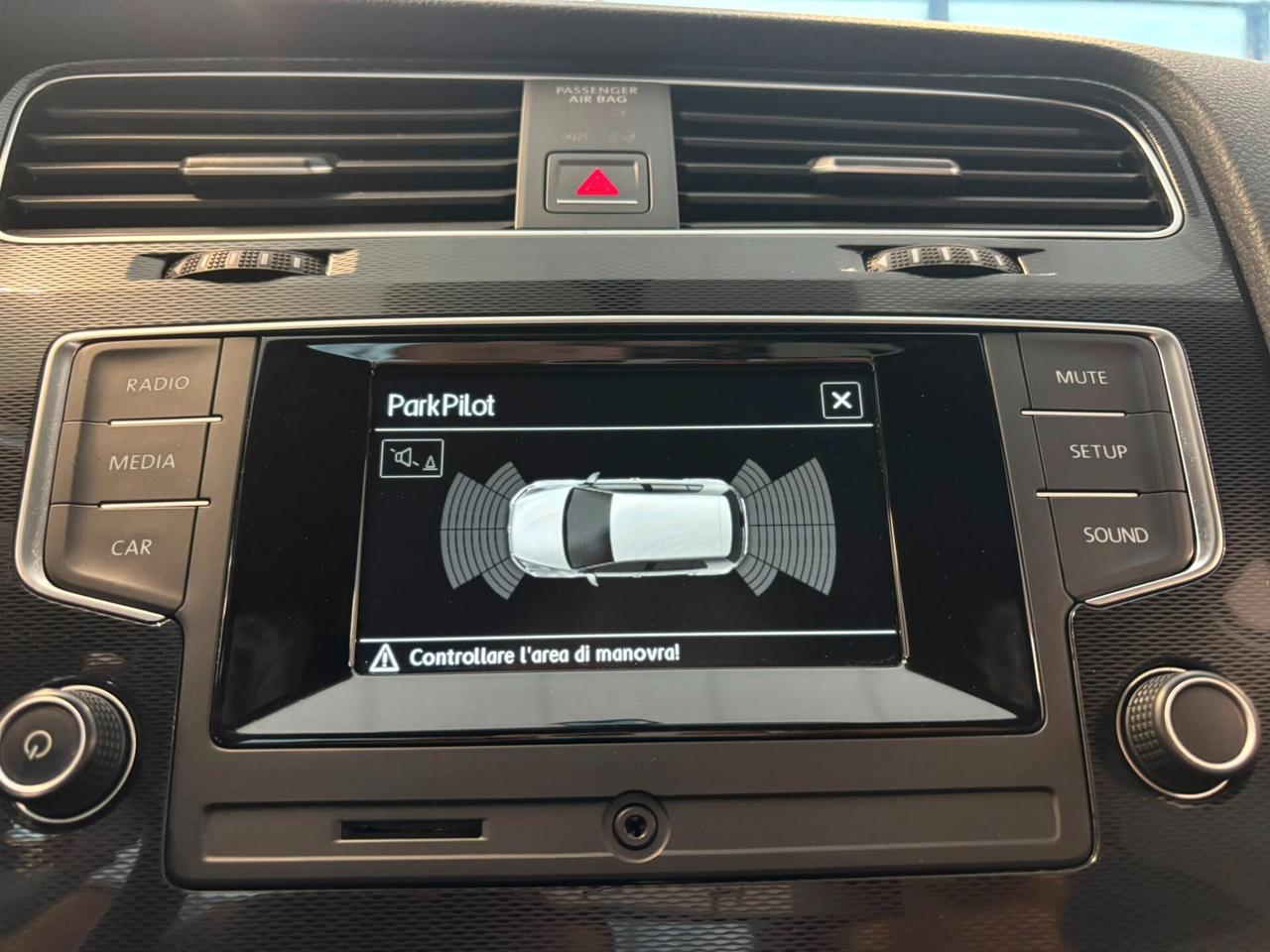 Volkswagen Golf GTI Performance 2.0 TSI 230 CV DSG 5p.