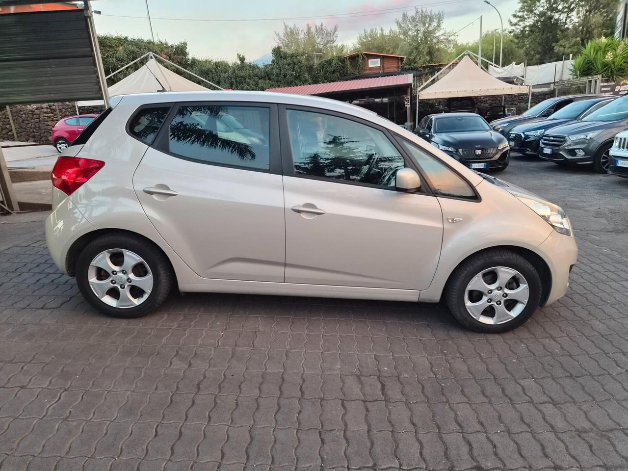 Kia Venga 1.4 CVVT Fullsky