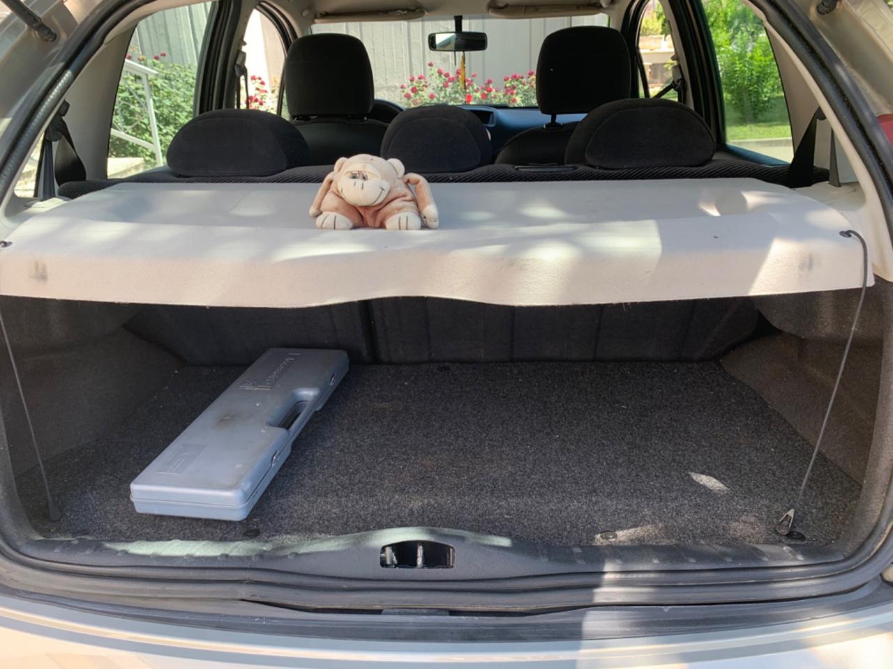 Neopatentati 1.4 5 porte metano di serie
