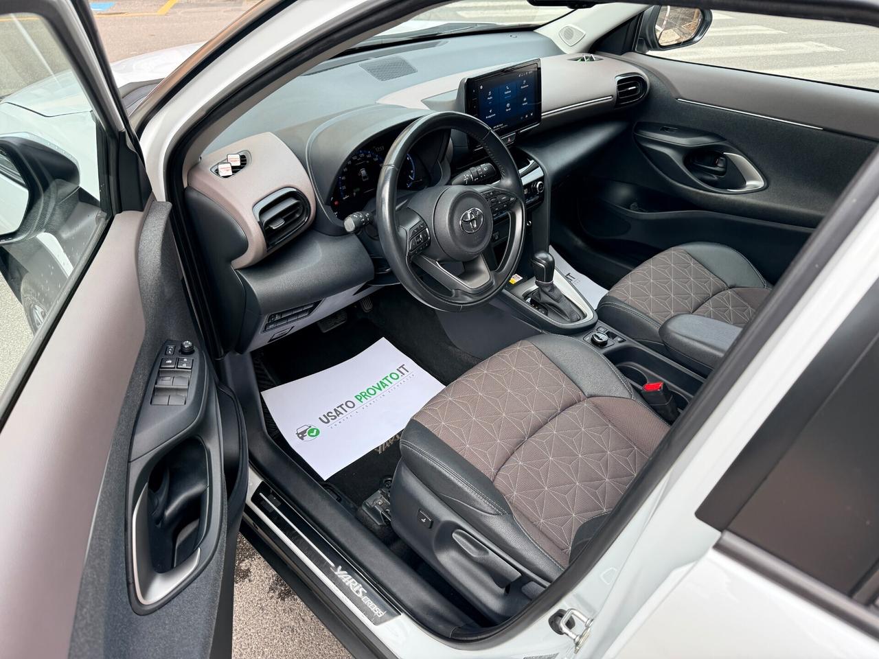 Toyota Yaris Cross 1.5 FULL Hybrid Lounge AWD