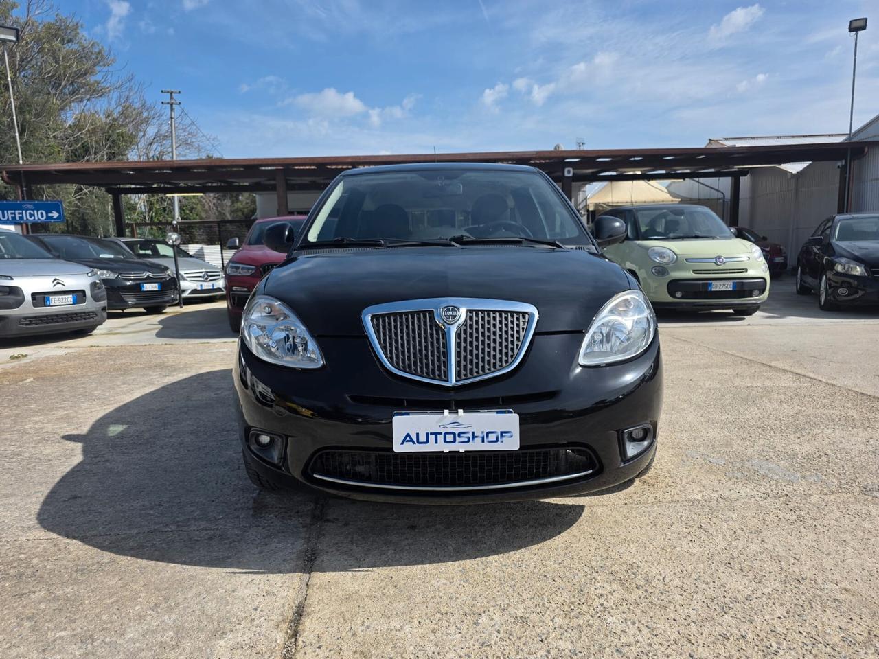 Lancia Ypsilon 1.2 69 CV New Oro